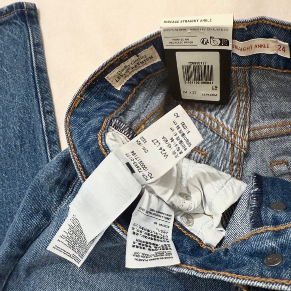 LEVI’S Premium Ribcage Straight Ankle Jeans in Dance Around Size 24 - Picture 5 of 10